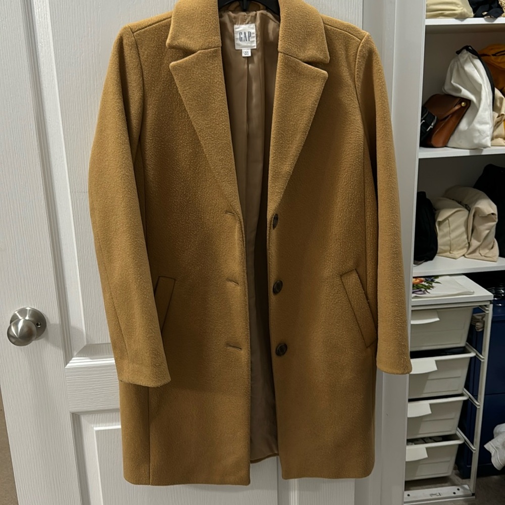 Gap Coat